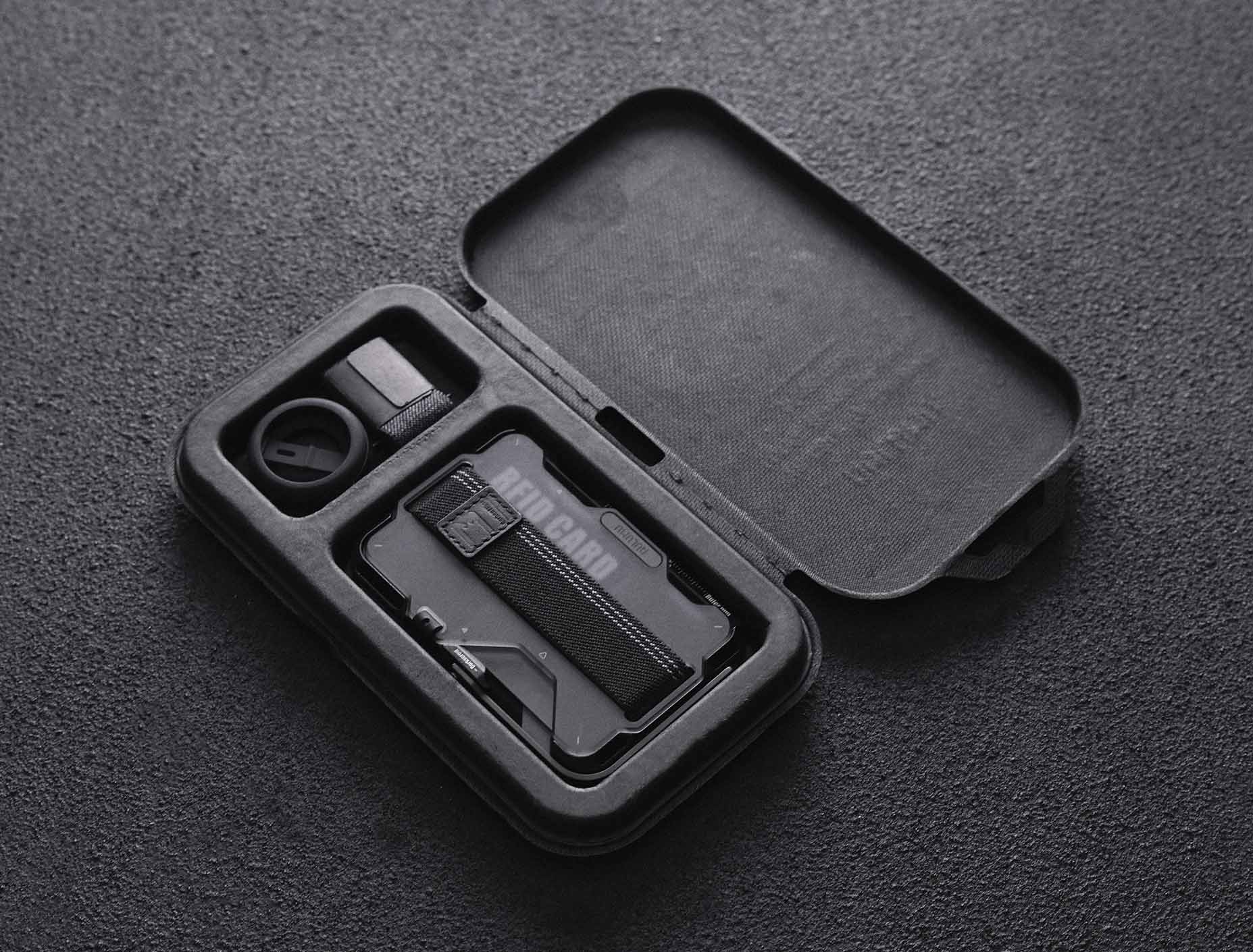 G03 Magnetic Metal Wallet for iPhone | RFID Protection | MagSafe G03 Magnetic Metal Wallet for iPhone | RFID Protection | MagSafe